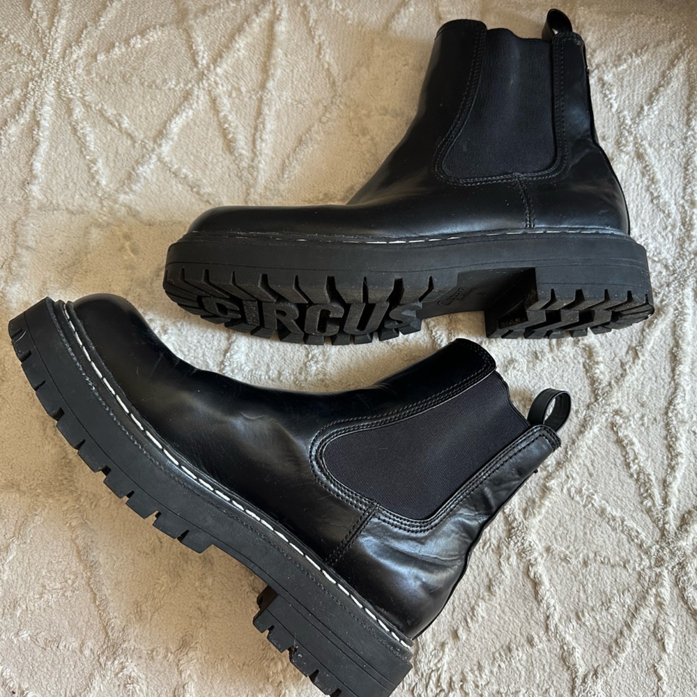 Circus by Sam Edelman Women's Effie Ankle Chelsea Boot Black size 10 - Picture 7 of 7